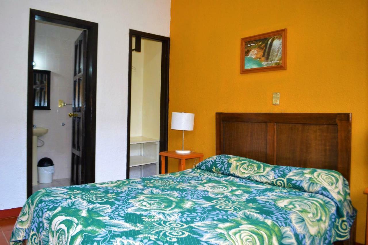Hotel Delfin Comitan Luaran gambar