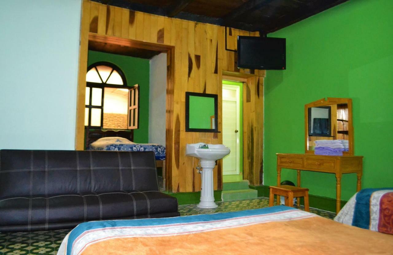 Hotel Delfin Comitan Luaran gambar