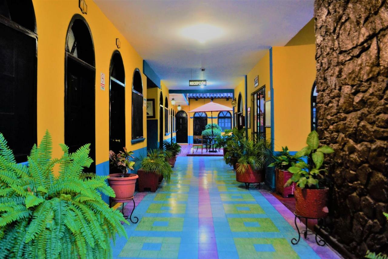 Hotel Delfin Comitan Luaran gambar